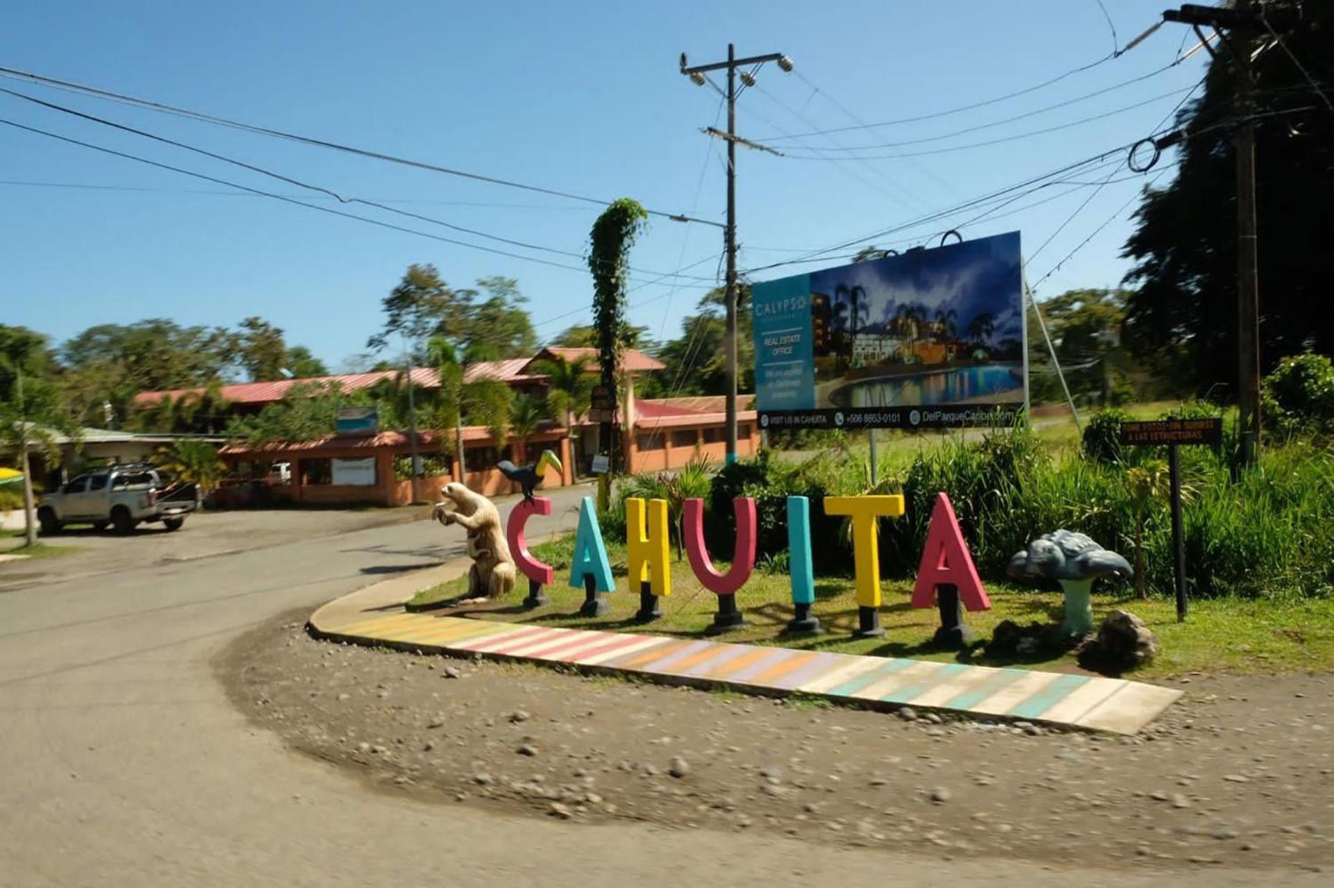 Casa Aldirica Hotell Cahuita Exteriör bild